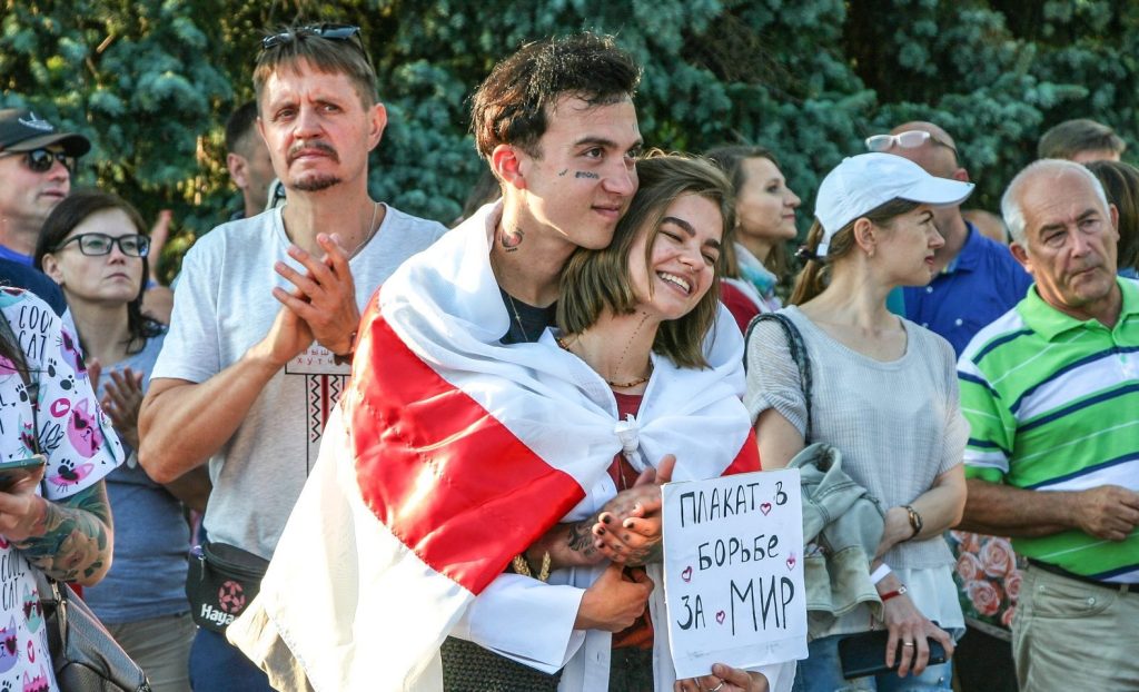 Самая протестная пара в Молодечно