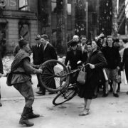 Колькі і каму Германія заплаціла рэпарацый, і хто патрабуе грошы ў немцаў цяпер