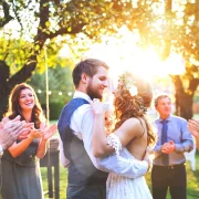 Шлюб у Беларусі: куды ісці, што спатрэбіцца і колькі каштуе