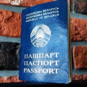 Адольф Гітлер, H20, «Ікеа». Як змяніць імя і прозвішча ў Беларусі і як нельга называць дзяцей у іншых краінах