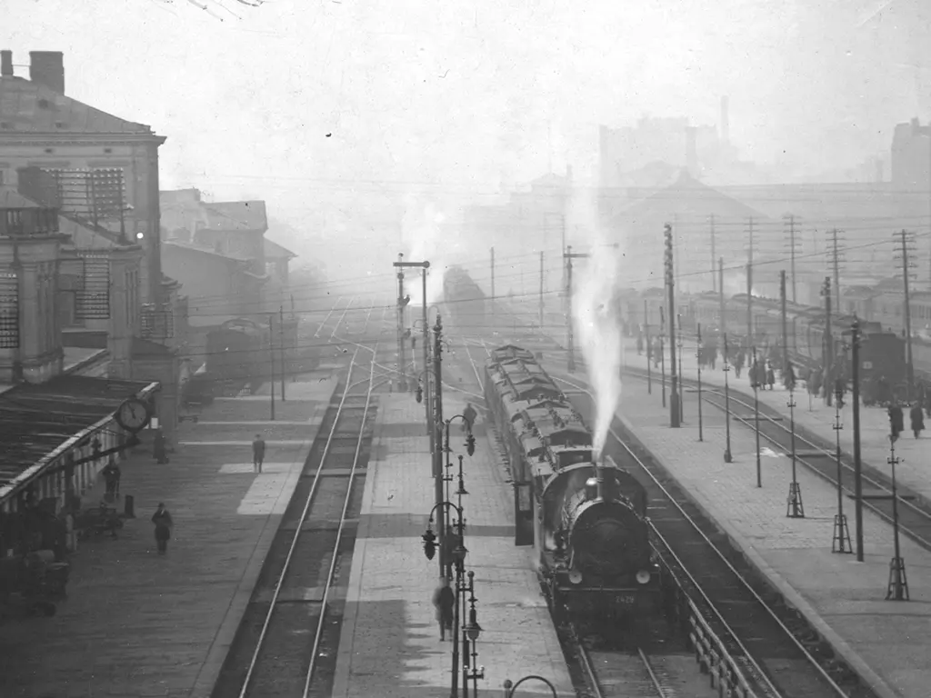 варшаўскі вакзал, вакзал у варшаве