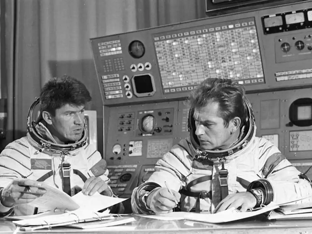 уладзімір кавалёнак касманаўт, беларускія касманаўты, беларусы ў космасе