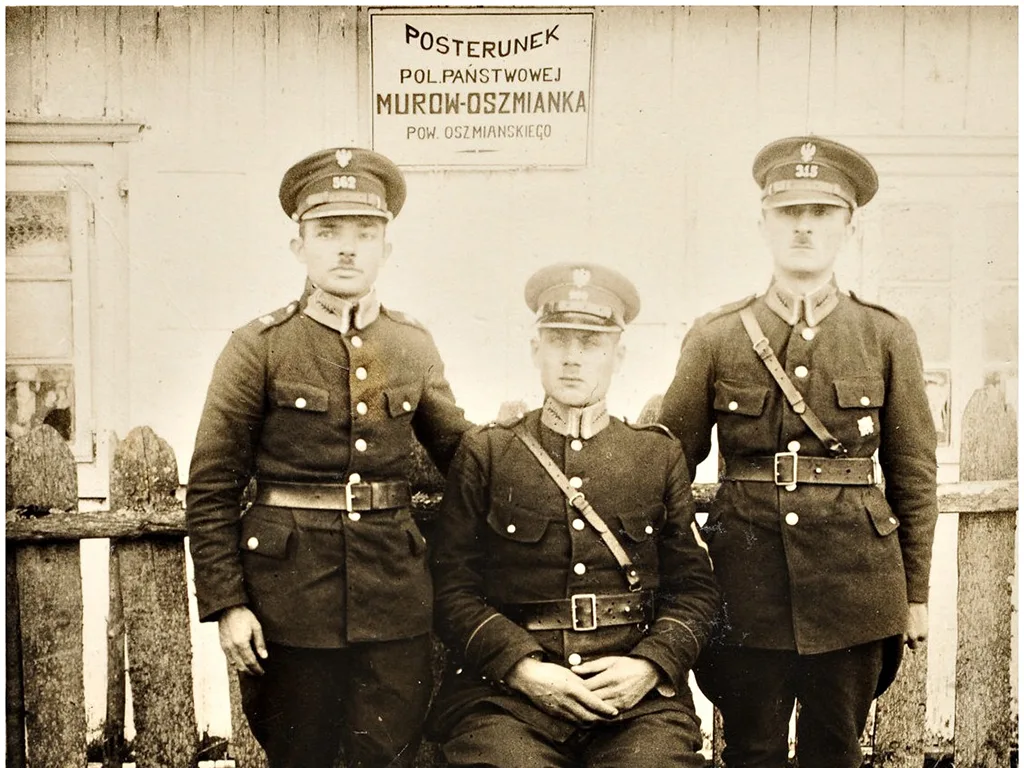 Паліцэйскія ў Ашмянах, беларусь у міжваенны час