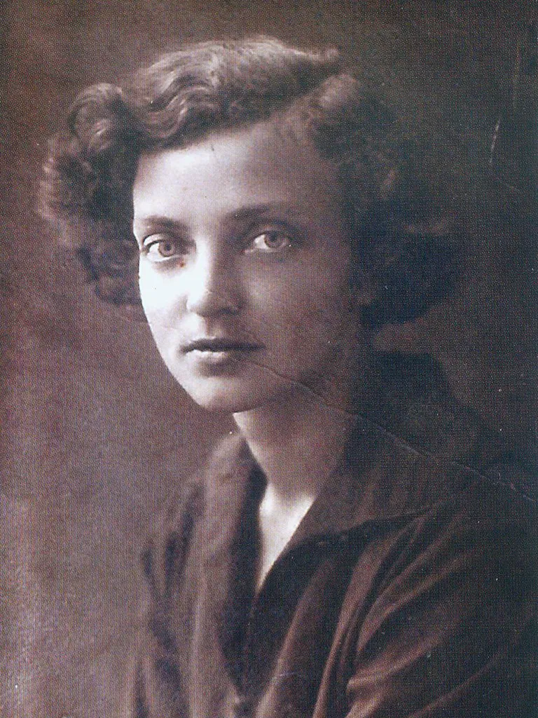 справа беларускіх настаўнікаў у Латвіі, паўліна мядзёлка