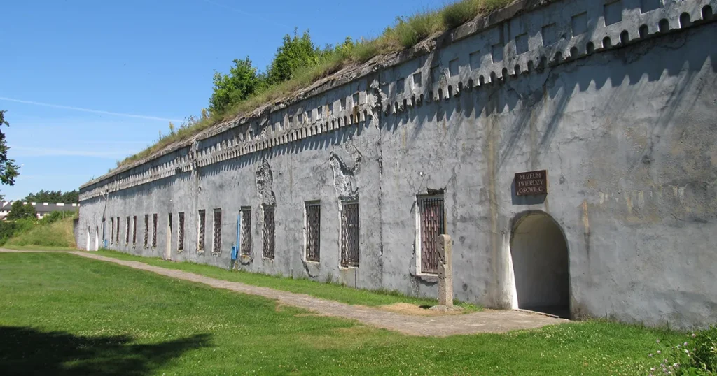 крэпасць асавец, уладзіслаў страмінскі, служба страмінскага